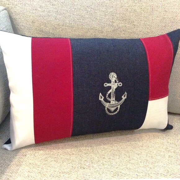 Accent Lumbar Pillow Nautical Coastal Gift for Boat, Cottage Yacht Sailboat - Picture 1 of 2